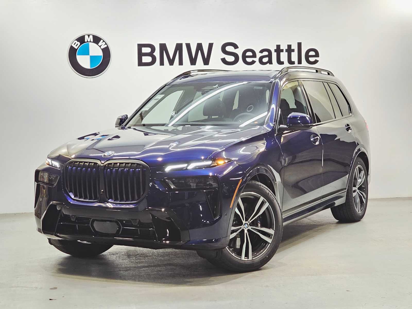 2026 BMW X7 40i's photo