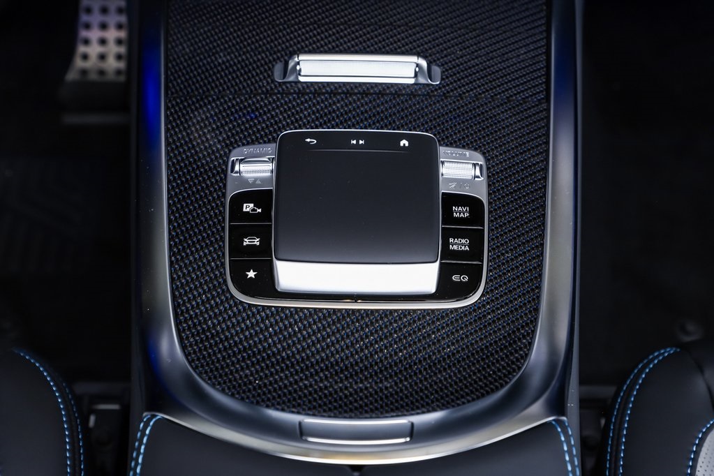 2025 Mercedes Benz G photo 16