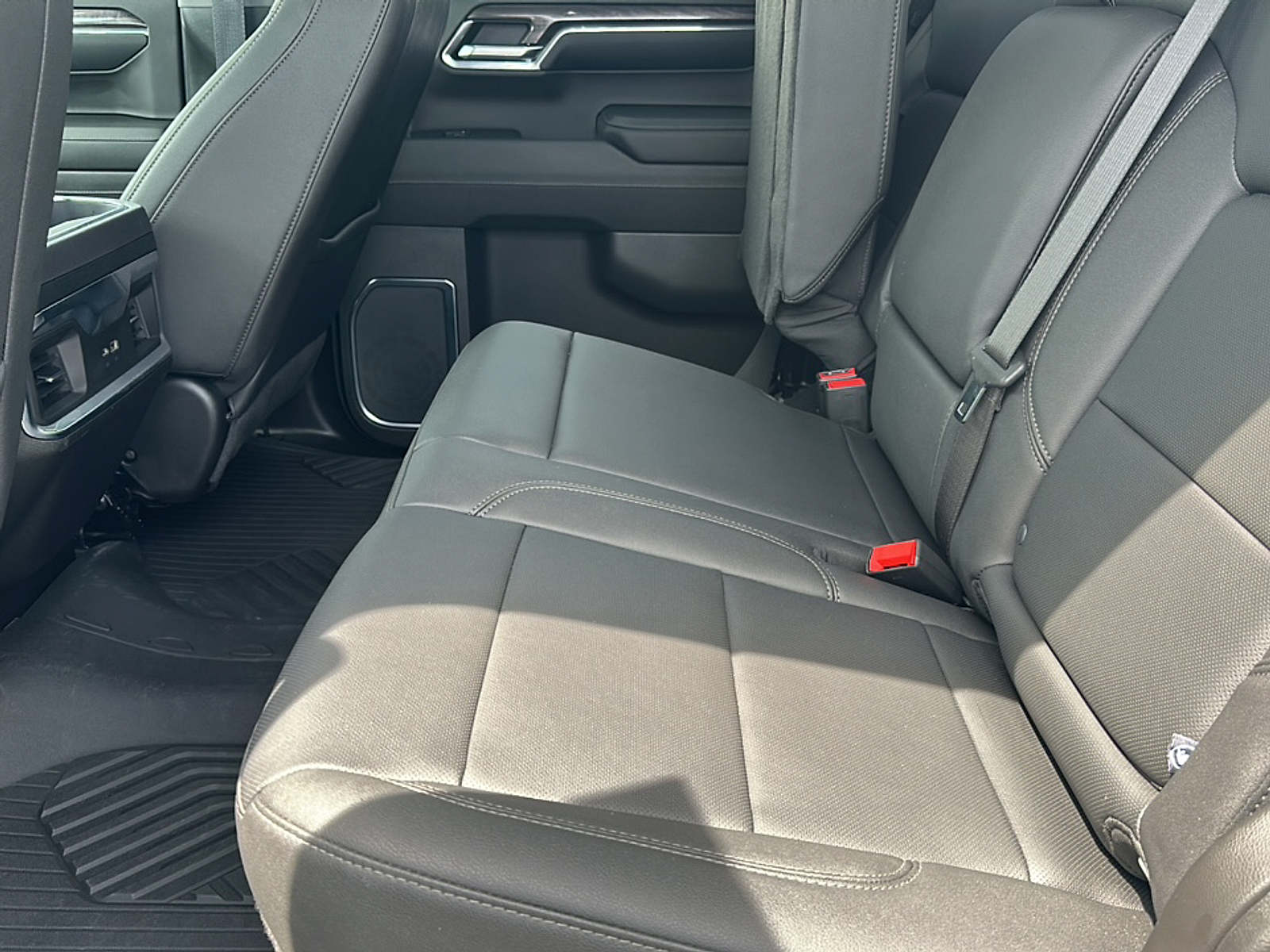 2024 Chevrolet Silverado 1500 LTZ photo 7