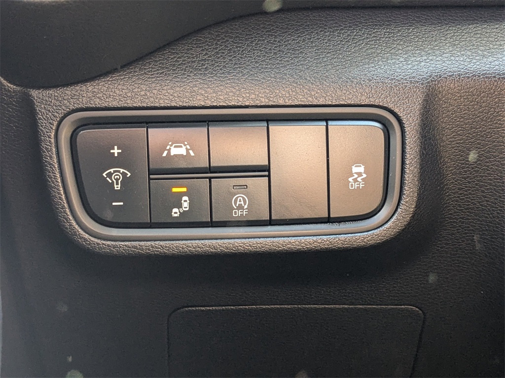2022 Kia Soul LX S X-Line photo 17