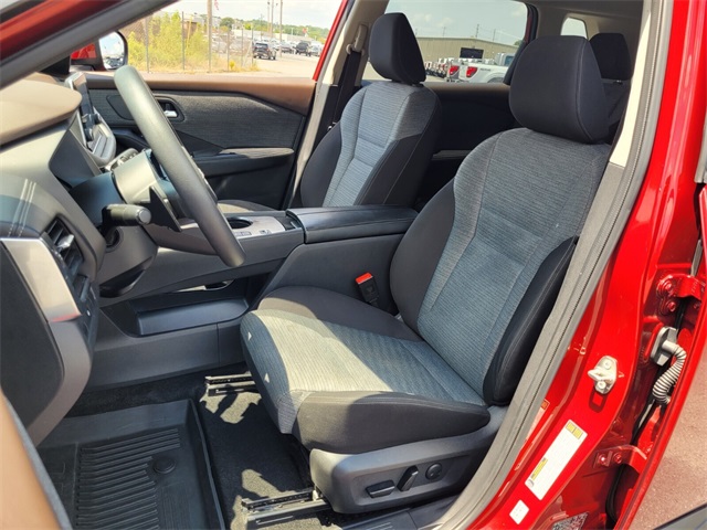 2023 Nissan Rogue SV photo 8