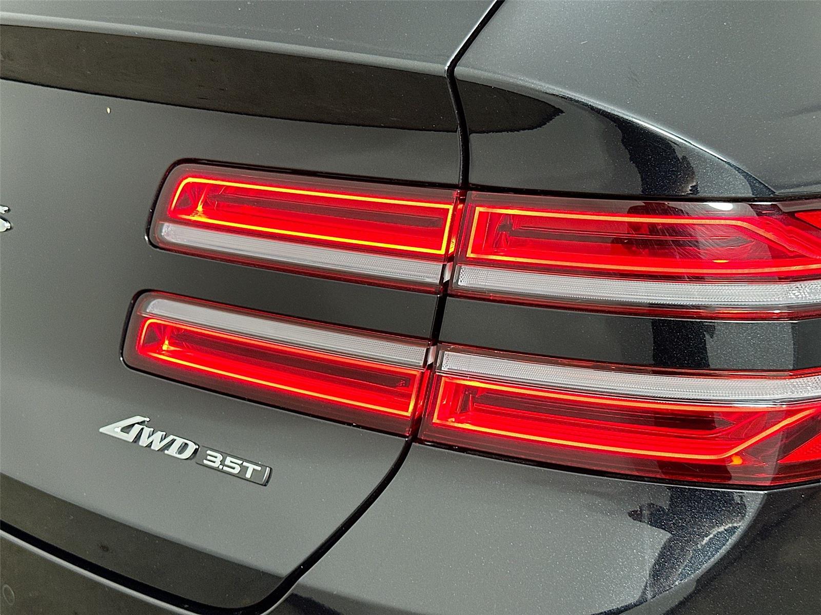 2024 Genesis GV80 Prestige Signature photo 31