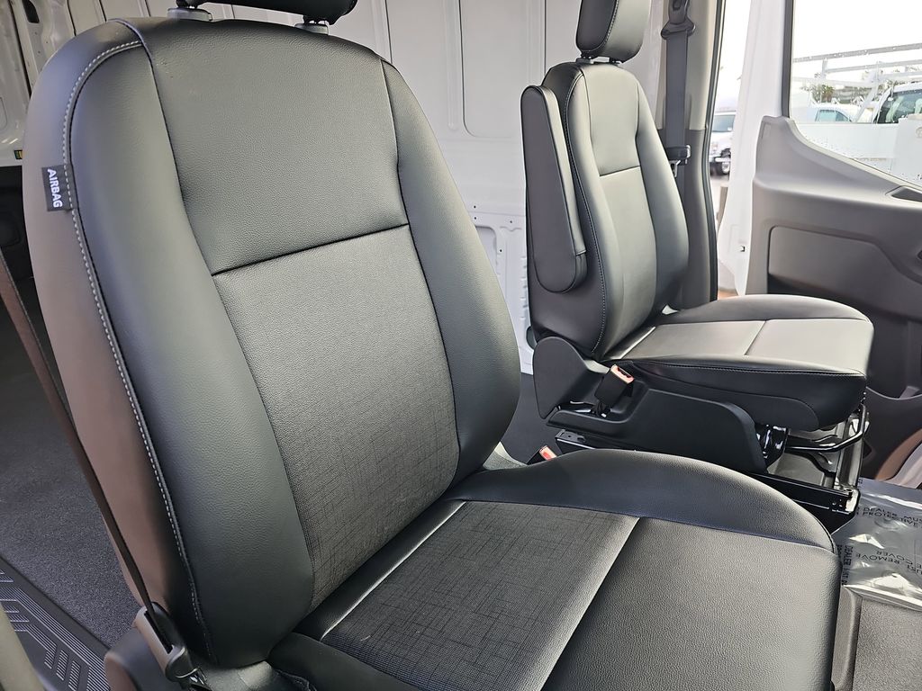 2026 Ford Transit Cargo Van photo 4
