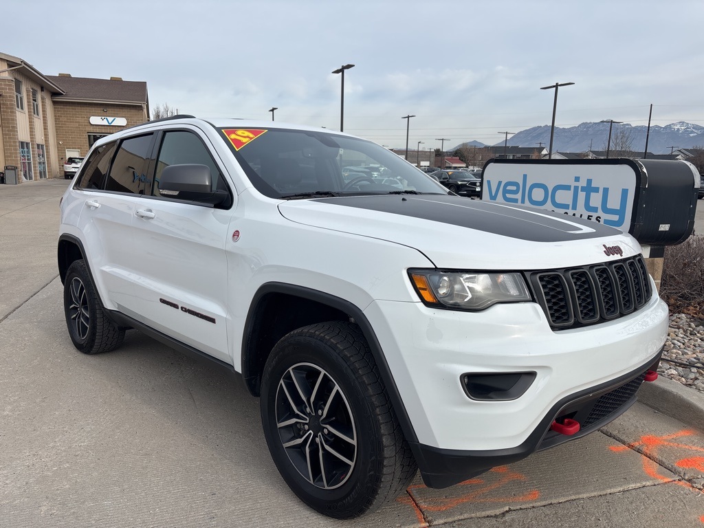 2019 Jeep Grand Cherokee Trailhawk's photo