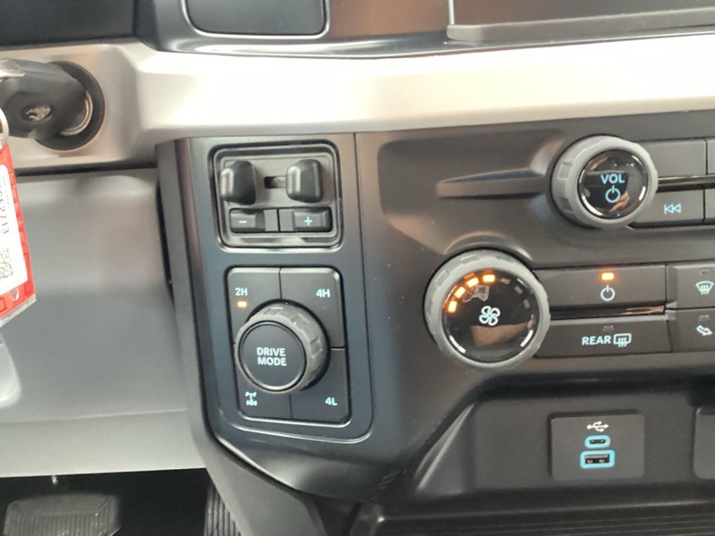 2026 Ford F-350 photo 30