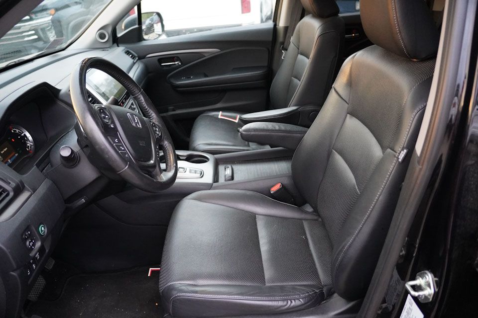 2020 Honda Ridgeline RTL photo 3
