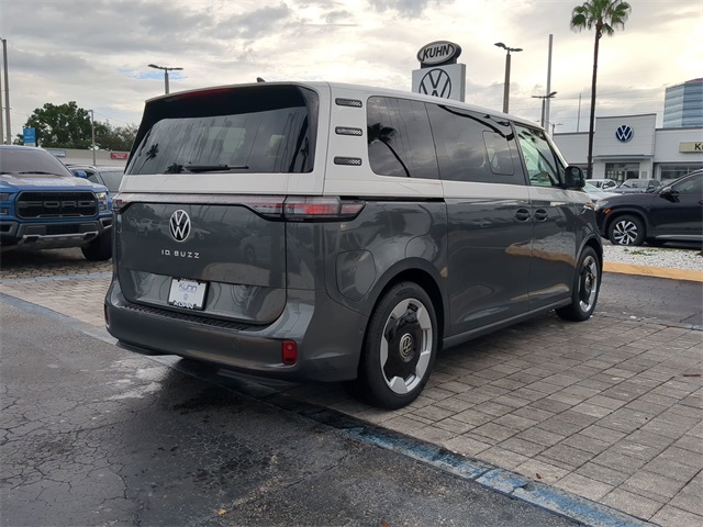 2025 Volkswagen ID. Buzz Pro Plus photo 4