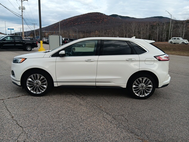 2020 Ford Edge Titanium photo 4