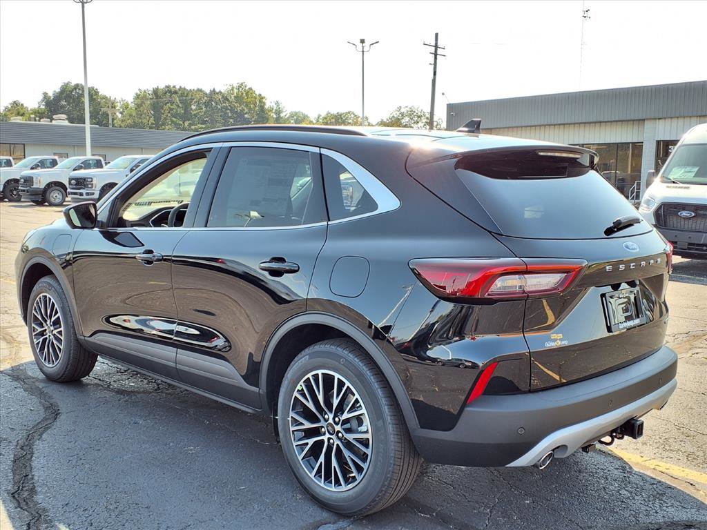 2025 Ford Escape Plug-In Hybrid photo 7