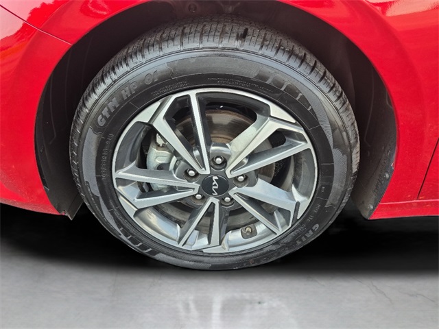 2023 Kia Forte LXS photo 11