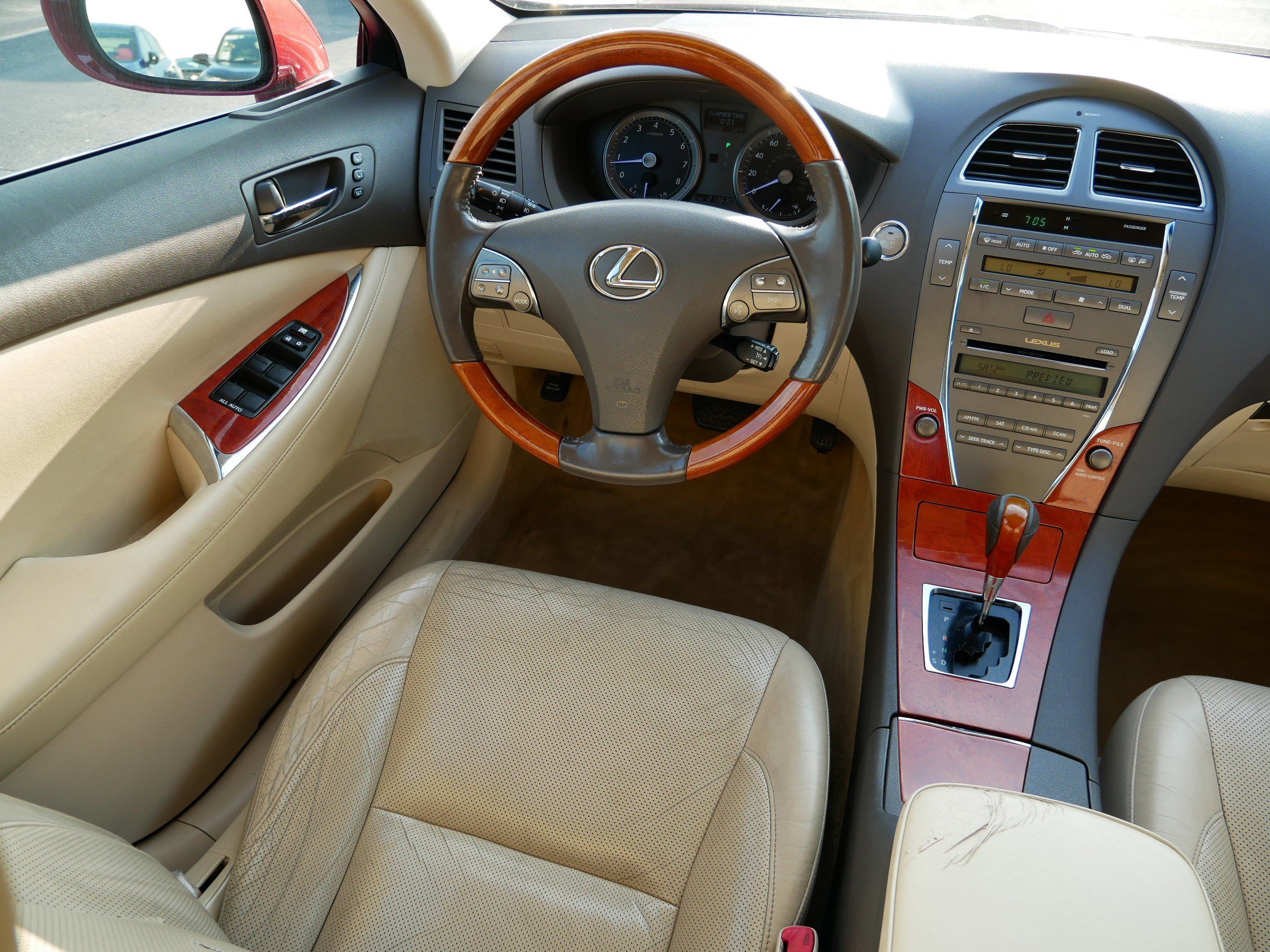 2010 Lexus ES 350 photo 9