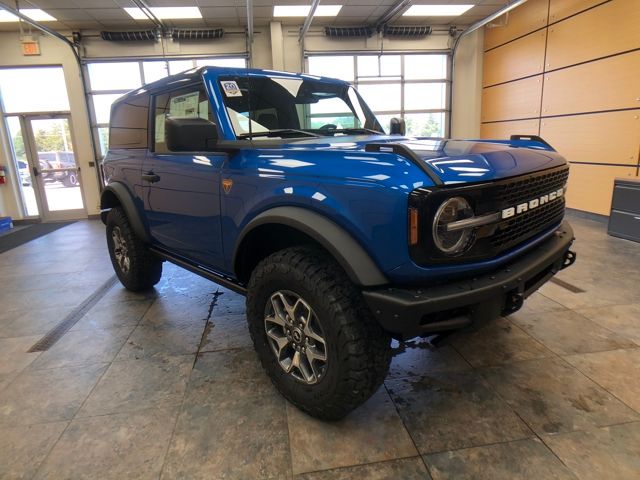 2025 Ford Bronco Badlands photo 2