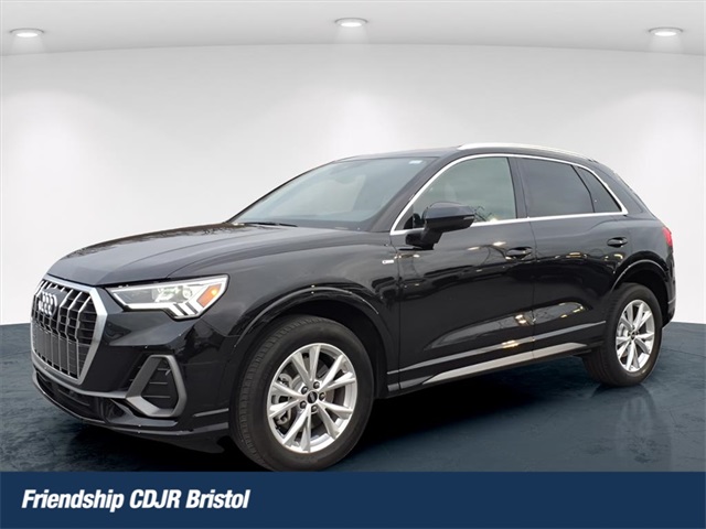 2025 Audi Q3 S Line Premium's photo