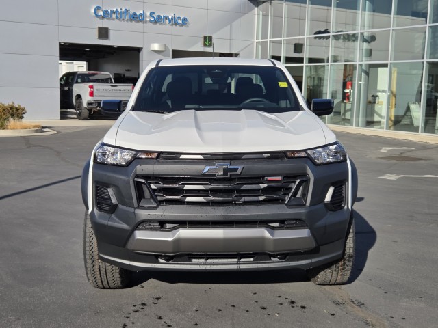 2026 Chevrolet Colorado Trail Boss photo 2