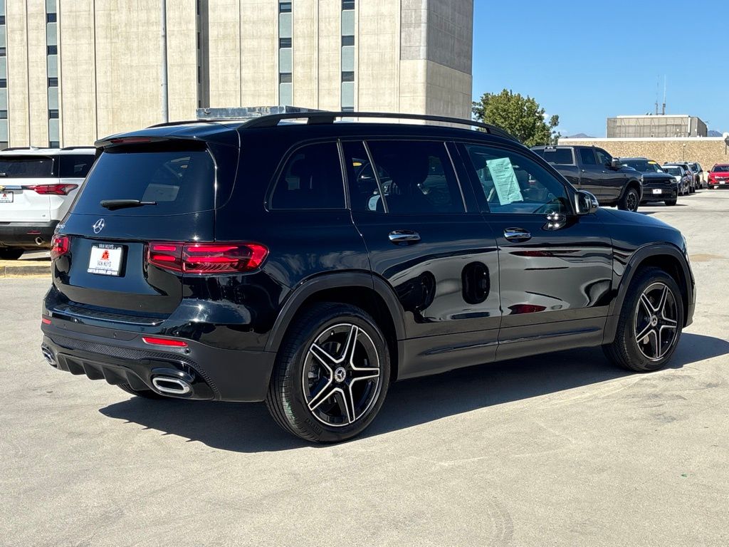 2024 Mercedes Benz GLB 250 photo 3