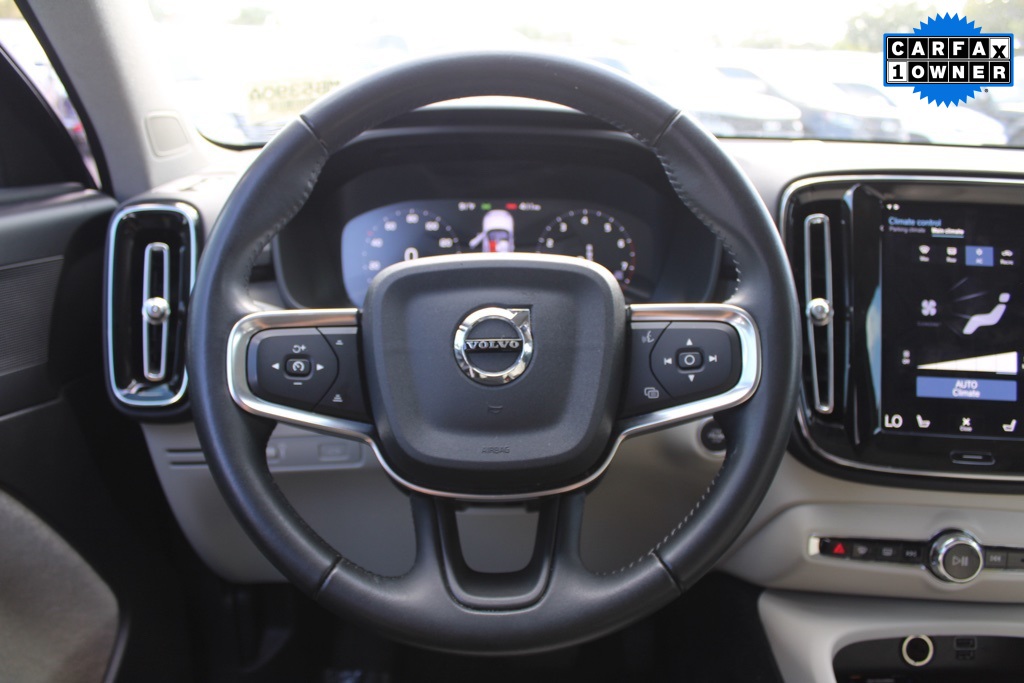 2021 Volvo XC40 T5 AWD Inscription photo 3