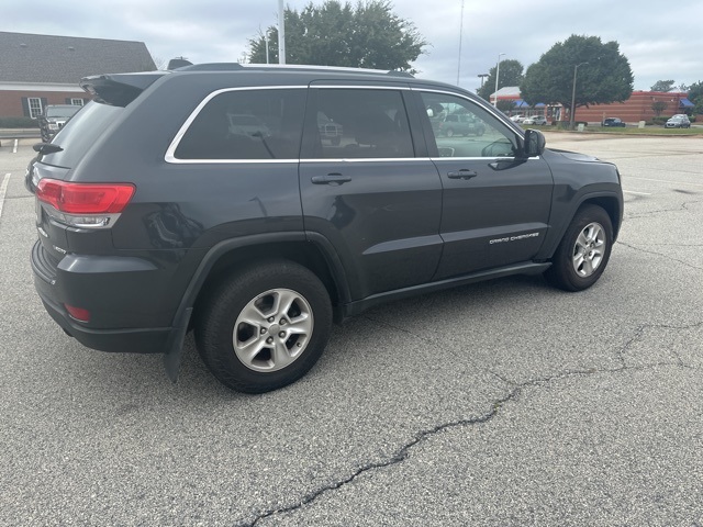 2016 Jeep Grand Cherokee Laredo photo 3