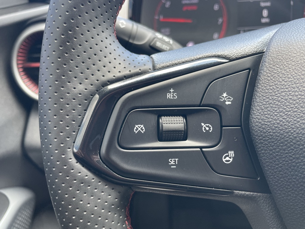 2025 Chevrolet Trax photo 9