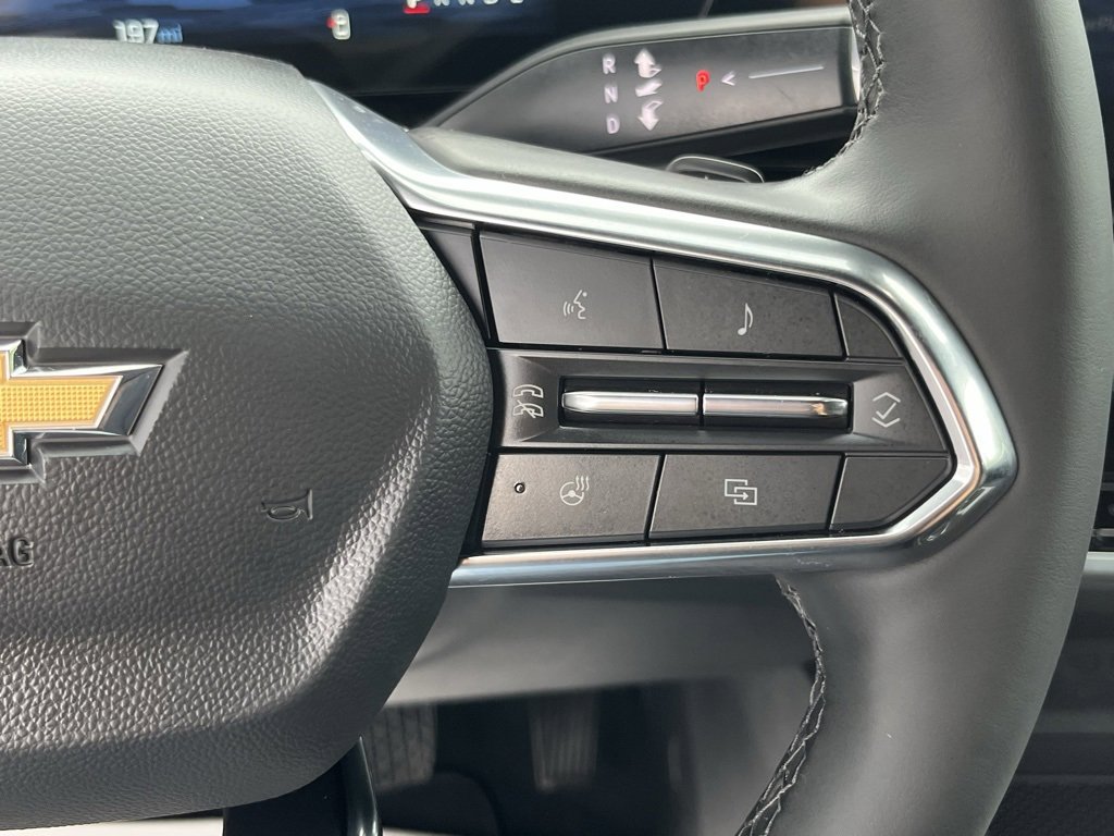 2026 Chevrolet Equinox LT photo 2