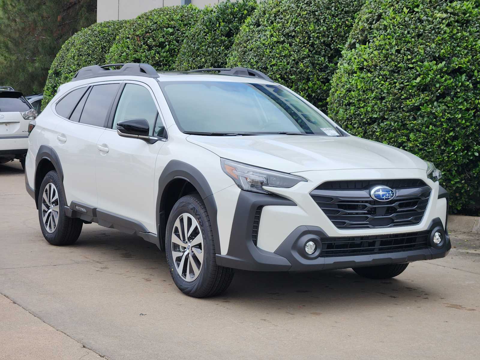 2025 Subaru Outback Premium photo 2