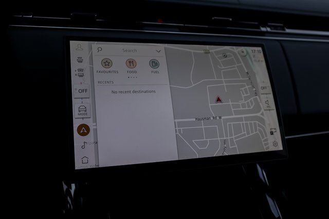 2025 Land Rover Range Rover Sport photo 14