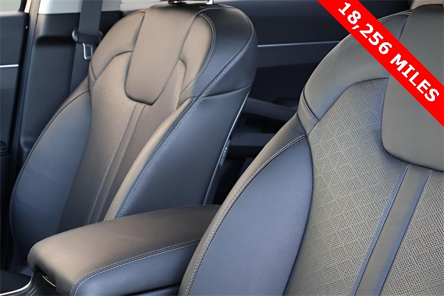 2022 Kia Sorento S photo 4