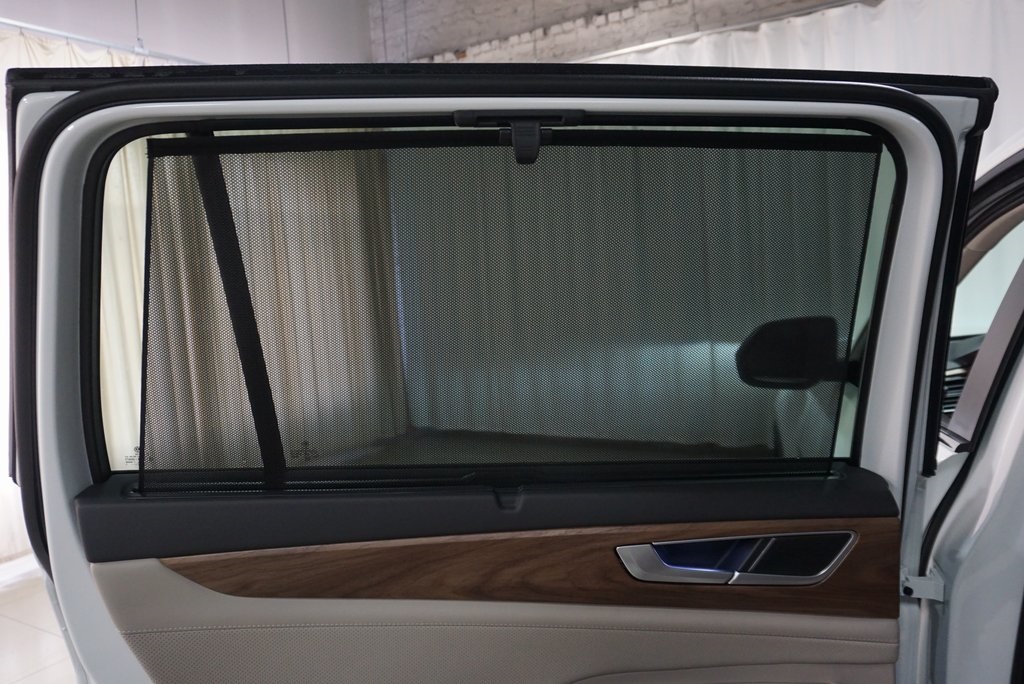 2025 Volkswagen Atlas SE Technology photo 28