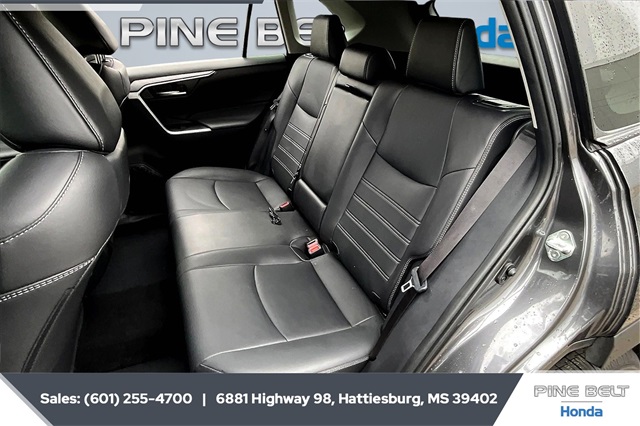 2024 Toyota RAV4 XLE Premium photo 19