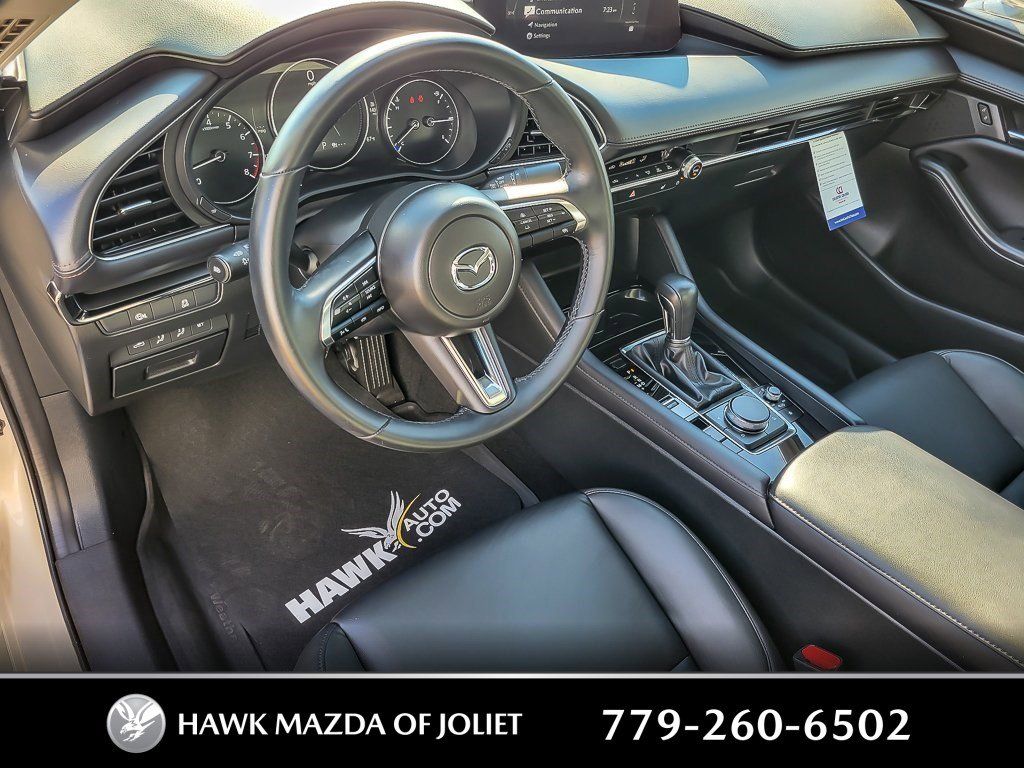 2025 MAZDA MAZDA3 - Image 8