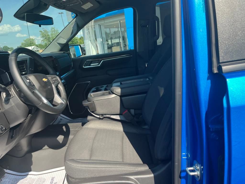 2025 Chevrolet Silverado 1500 LT1 photo 20