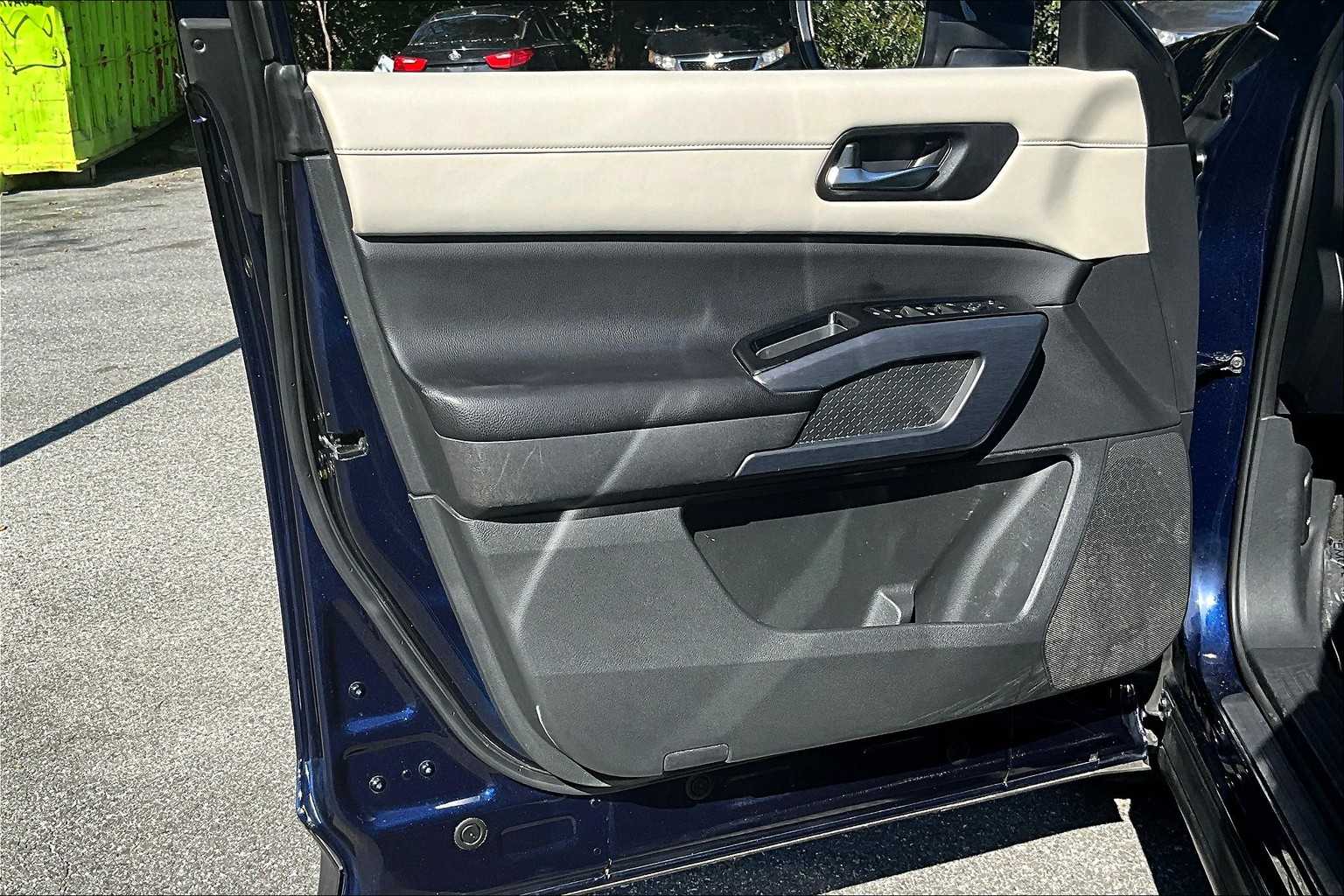 2023 Nissan Pathfinder SL photo 20