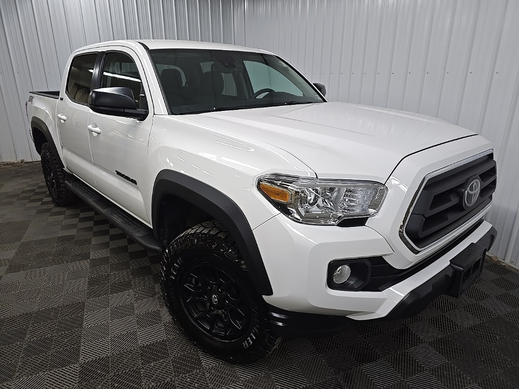2023 Toyota Tacoma SR5 V6 photo 7