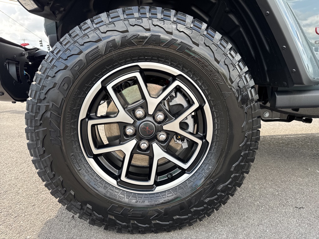 2025 Jeep Gladiator Rubicon photo 13