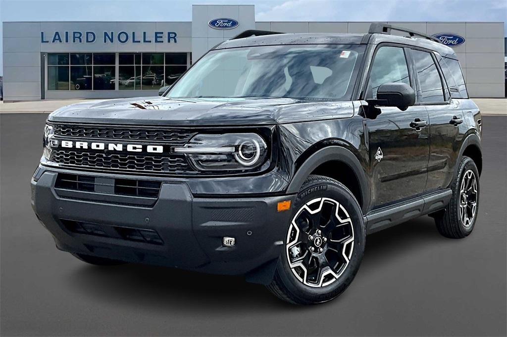 2025 Ford Bronco Sport Outer Banks's photo