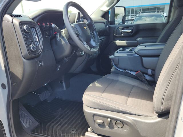 2024 Chevrolet Silverado 2500HD Custom photo 11