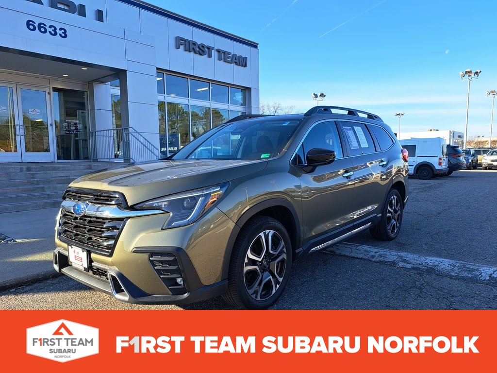 2024 Subaru Ascent Touring's photo