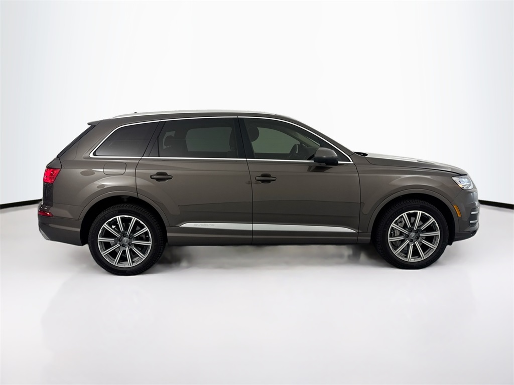 2019 Audi Q7 45 Premium Plus photo 4