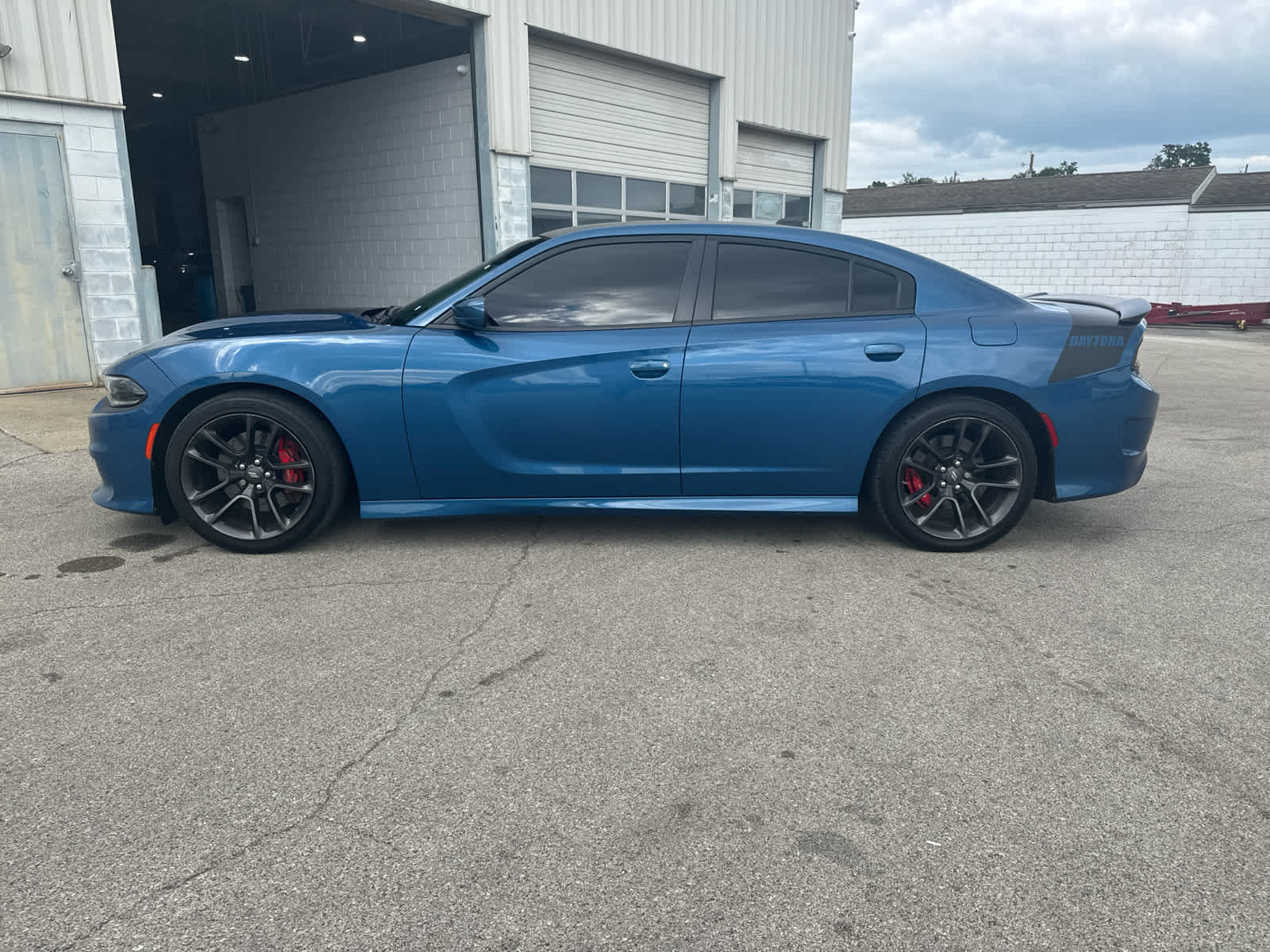 2021 Dodge Charger R/T photo 2