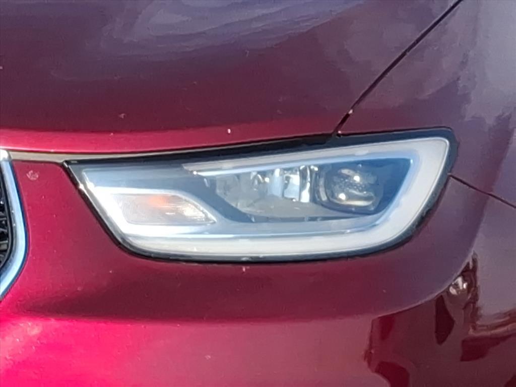 2021 Chrysler Pacifica Hybrid Touring photo 5