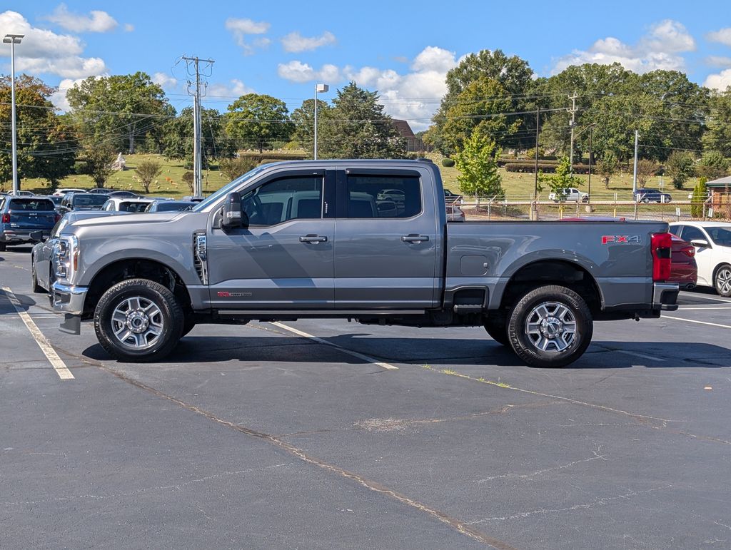 2024 Ford F-250 Lariat photo 3