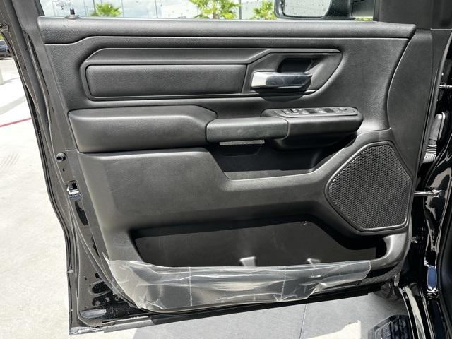 2025 Ram 1500 Tradesman photo 12
