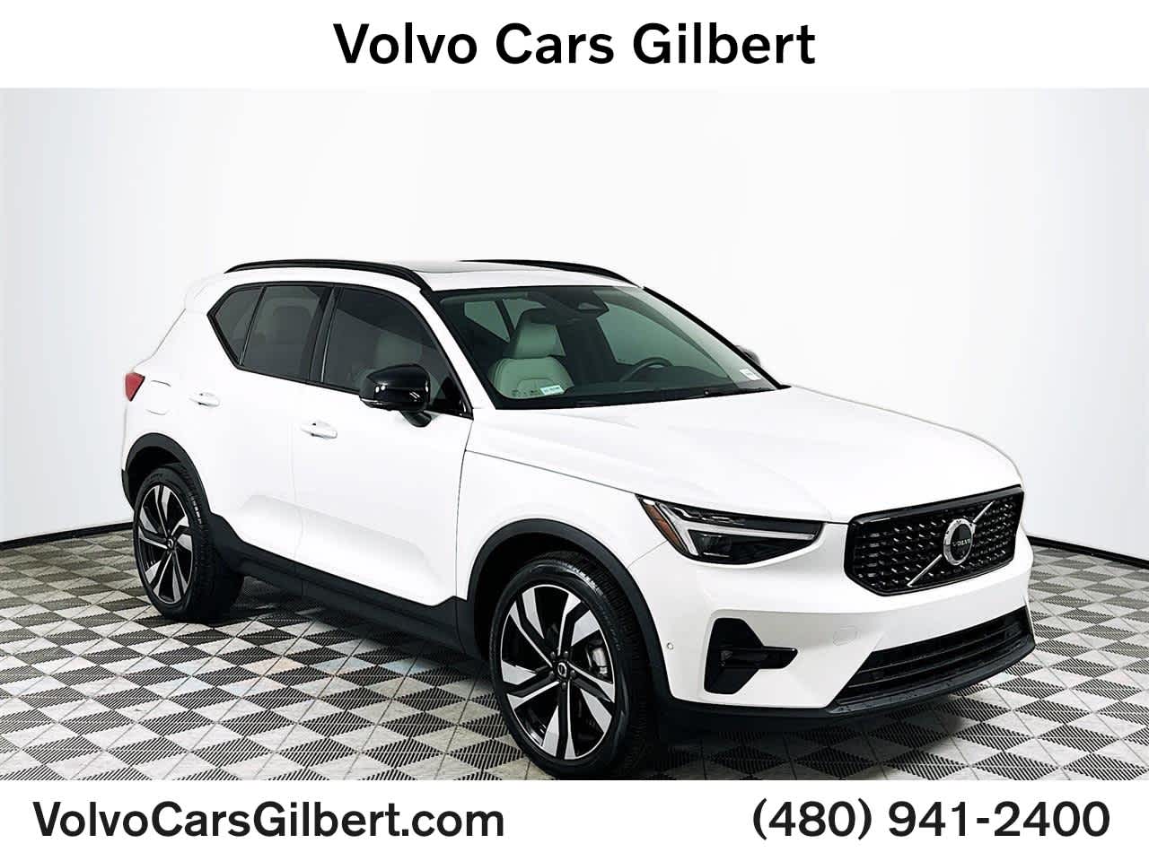 2025 Volvo XC40 Plus