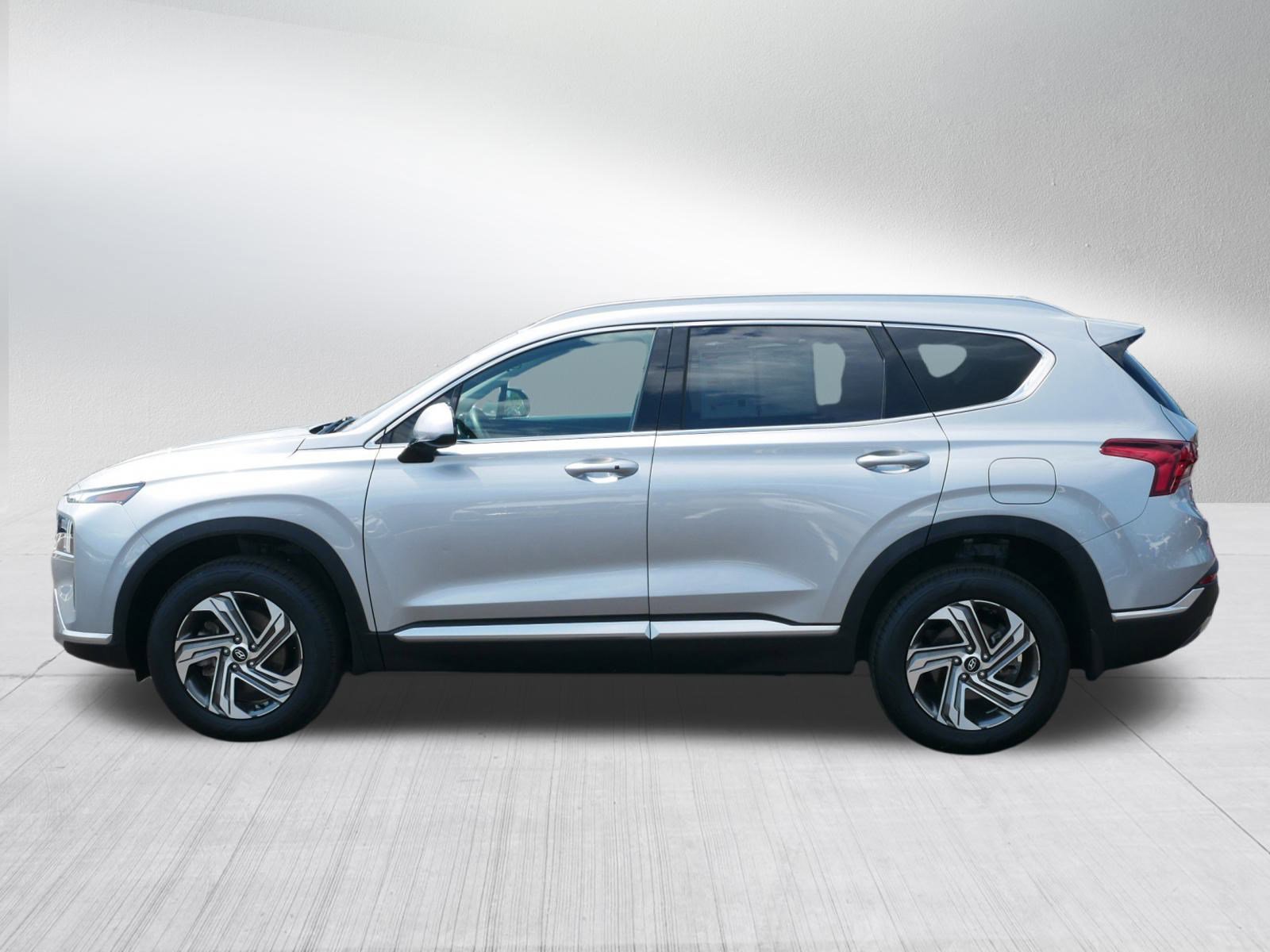 2022 Hyundai Santa Fe SEL photo 3