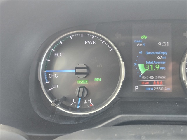 2021 Toyota RAV4 Hybrid XLE photo 19