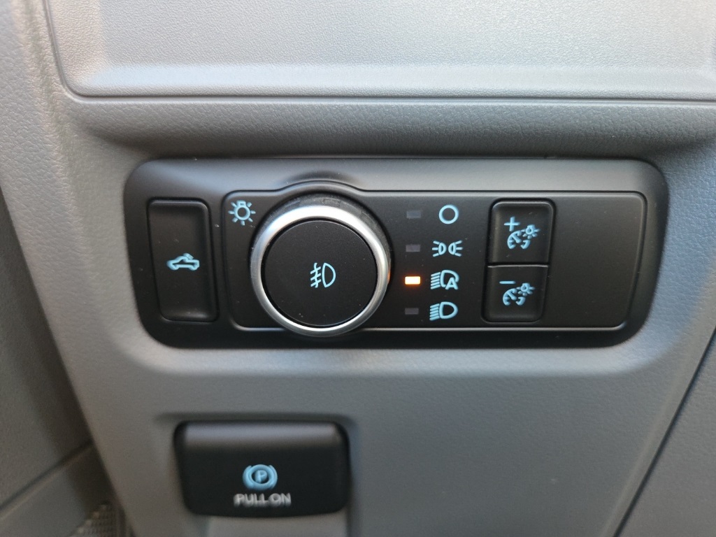 2023 Ford F-150 XLT photo 26