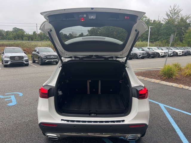 2025 Mercedes Benz GLA 250 4MATIC photo 13
