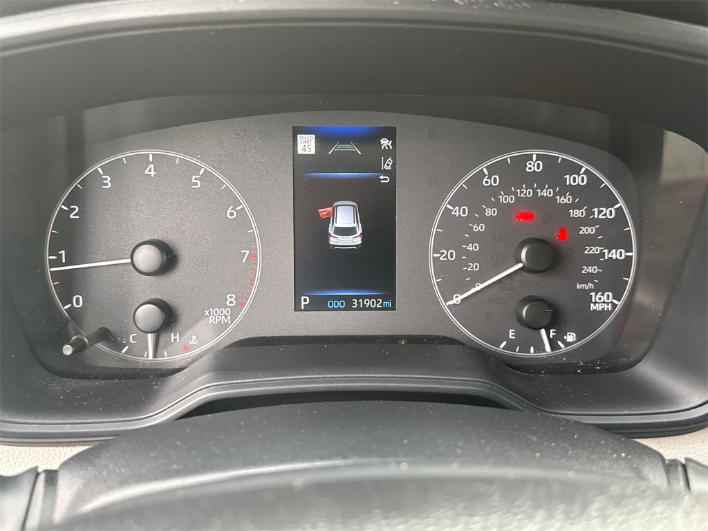 2024 Toyota Corolla Cross L photo 24