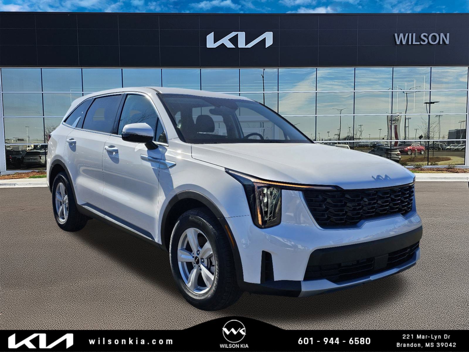 2025 Kia Sorento LX's photo