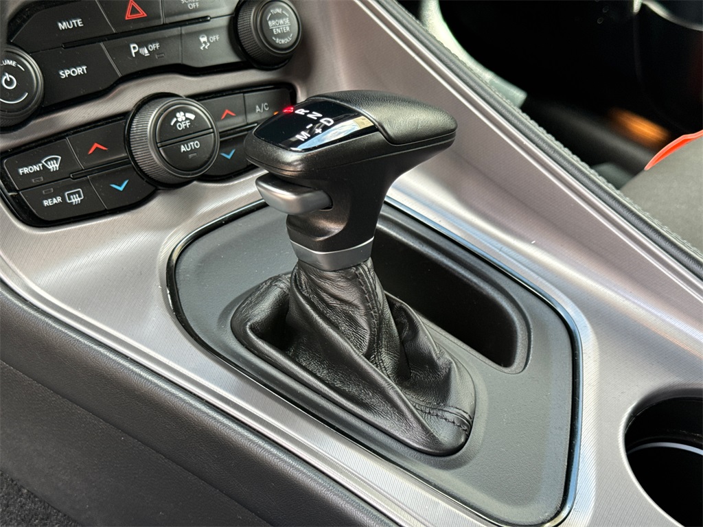 2023 Dodge Challenger R/T photo 18