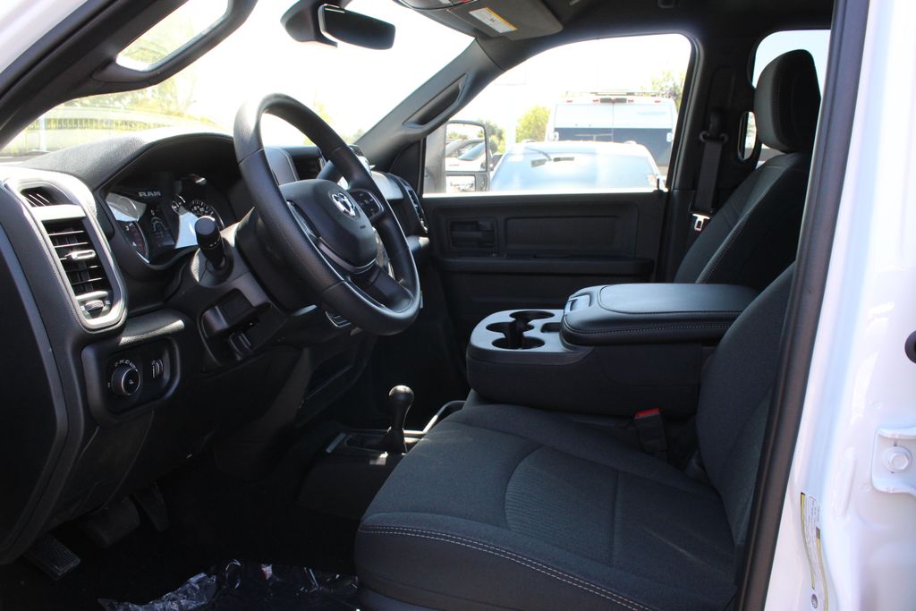 2024 Ram 2500 Tradesman photo 5